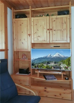 Ferienwohnung 1 Wohnzimmer TV Haus Frechen Berchtesgaden